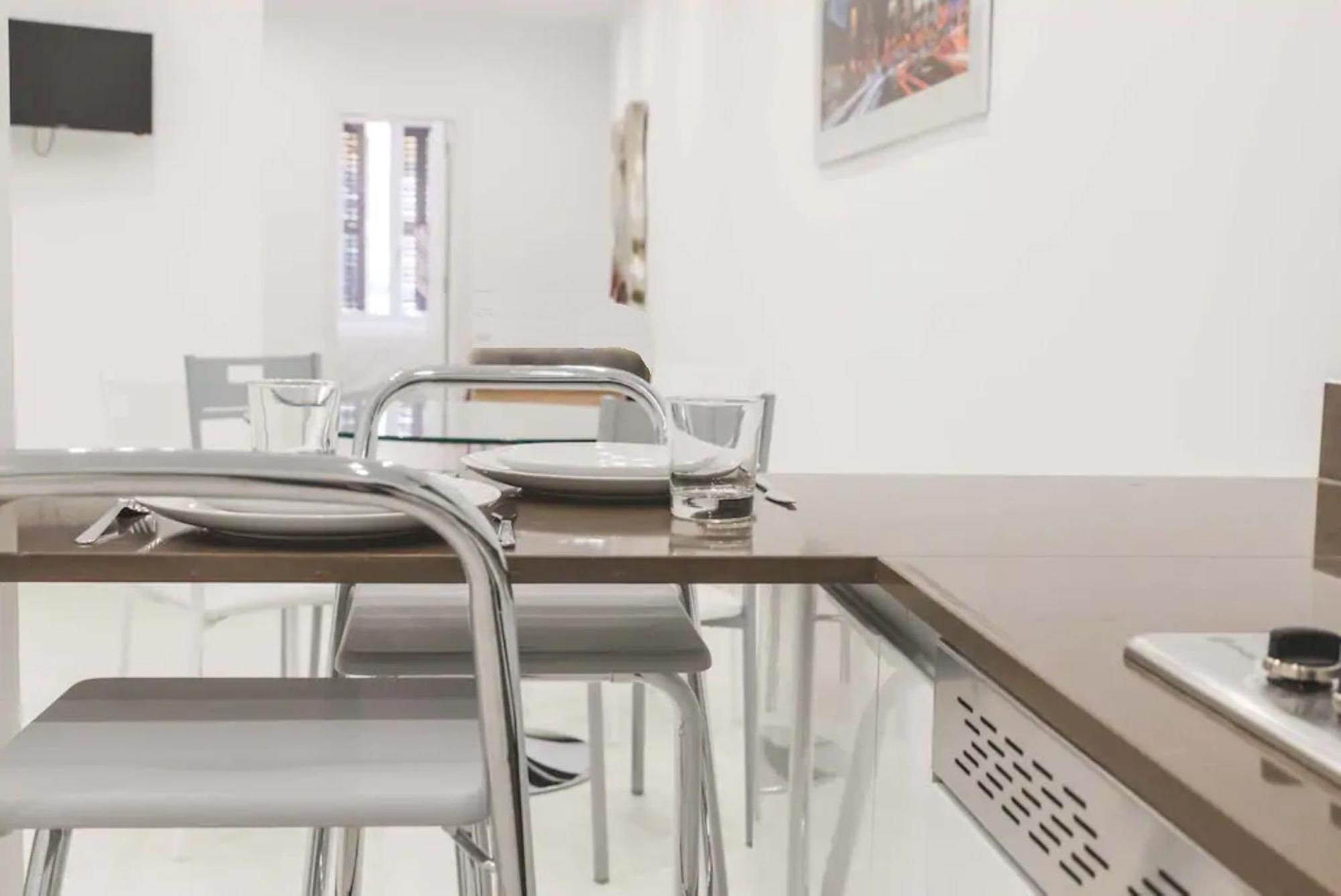 Apartamento De Diseno En Plaza Mayor Madrid Luaran gambar