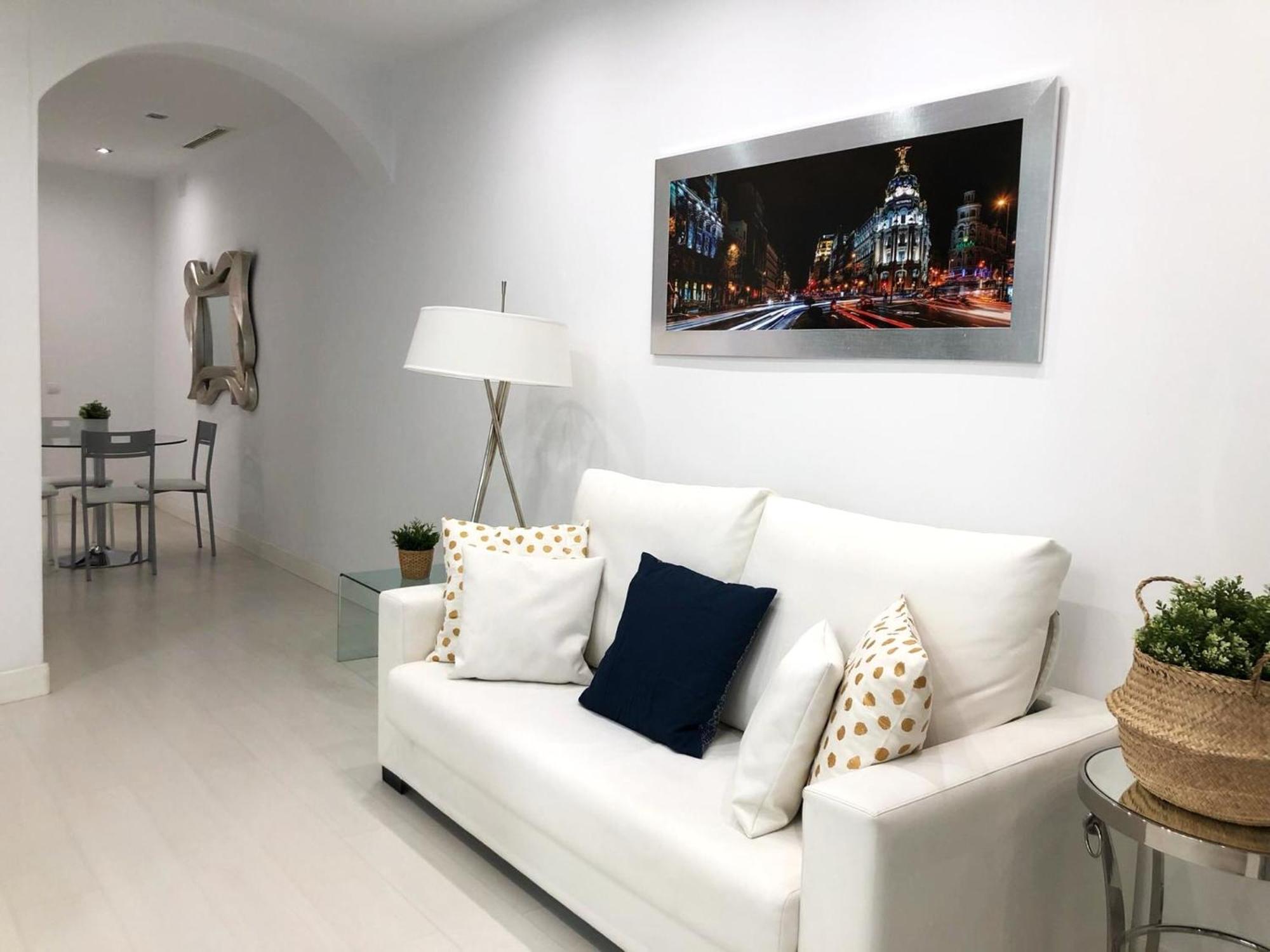 Apartamento De Diseno En Plaza Mayor Madrid Luaran gambar