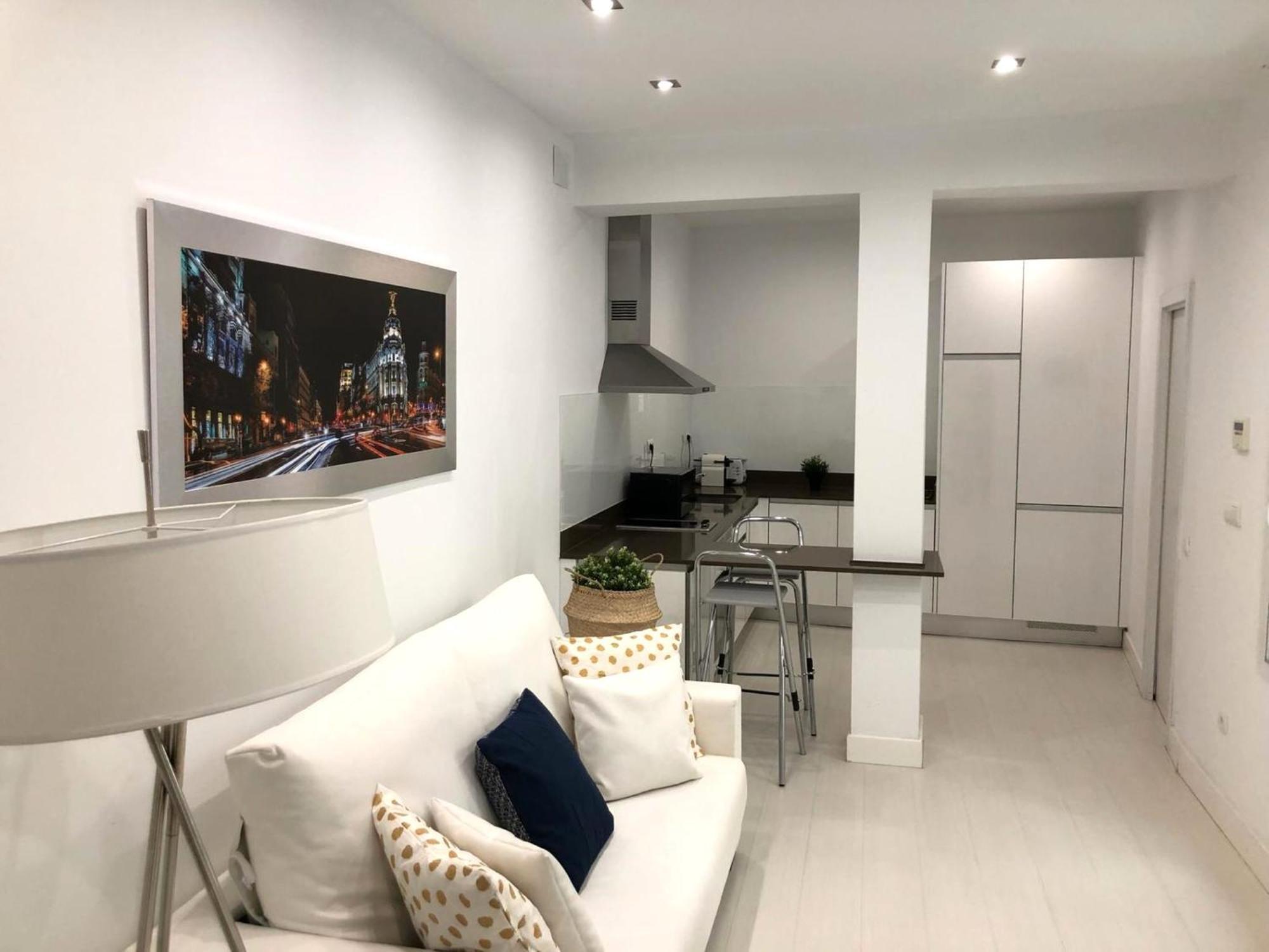 Apartamento De Diseno En Plaza Mayor Madrid Luaran gambar