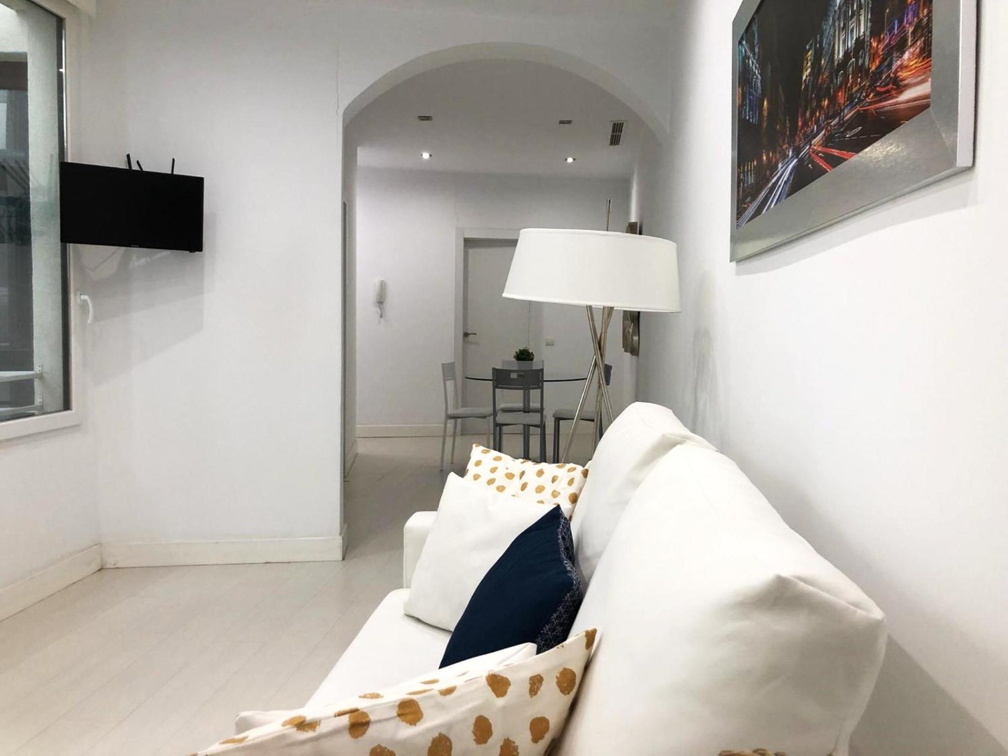 Apartamento De Diseno En Plaza Mayor Madrid Luaran gambar